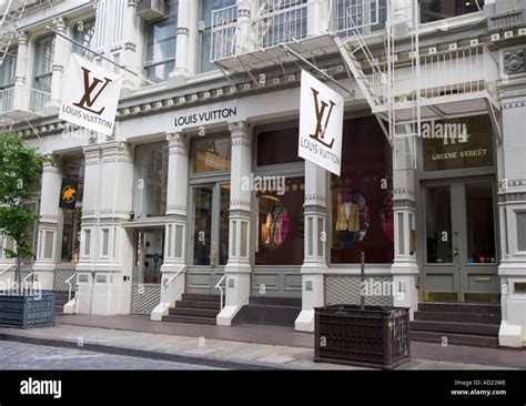 nyc louis vuitton